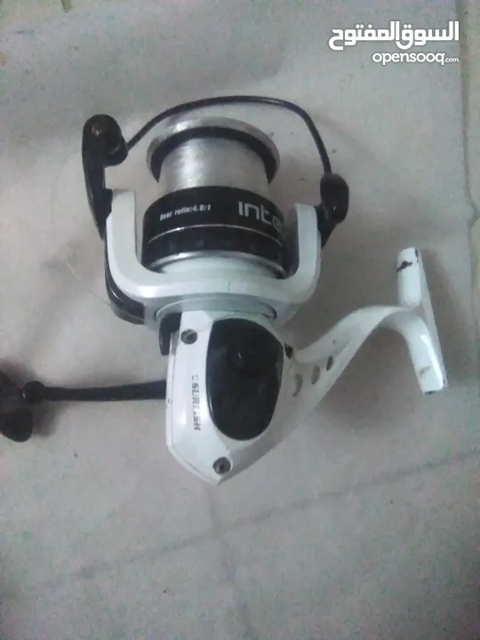 للبيع مكينة سنارة شبة جديدة SURFISH وسناراة