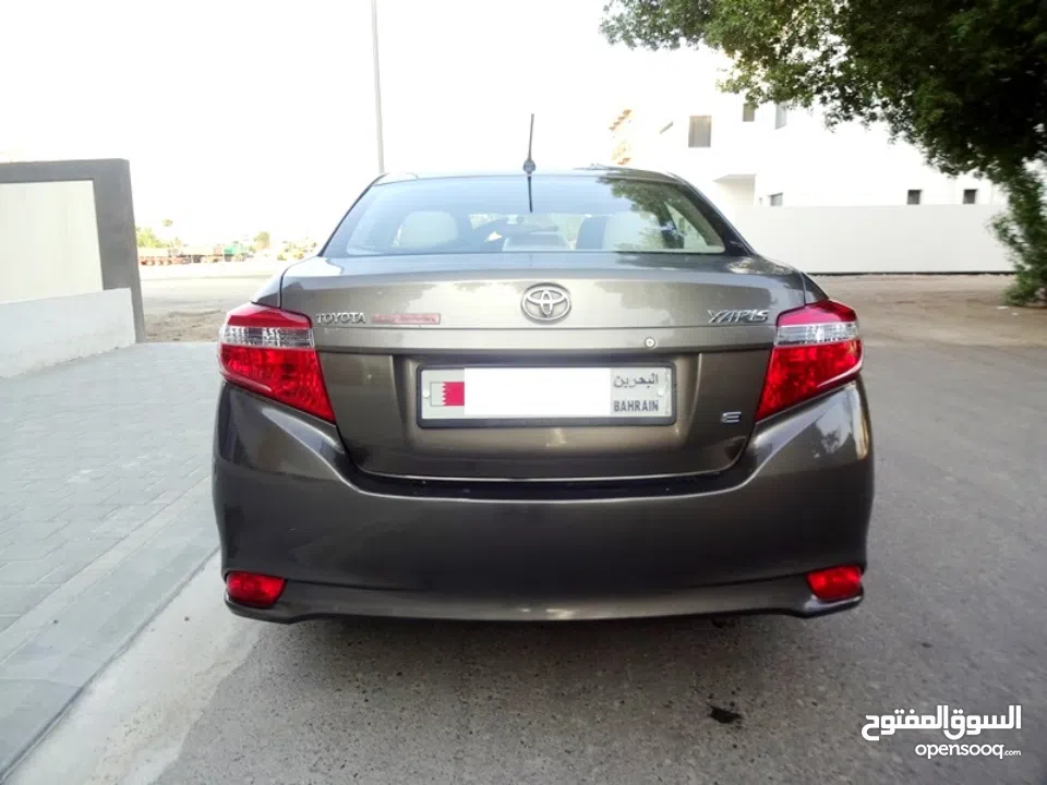 Toyota Yaris 1.3 L 2017 Brown Well Maintained Urgent Sale Expat Leaving Bahrain