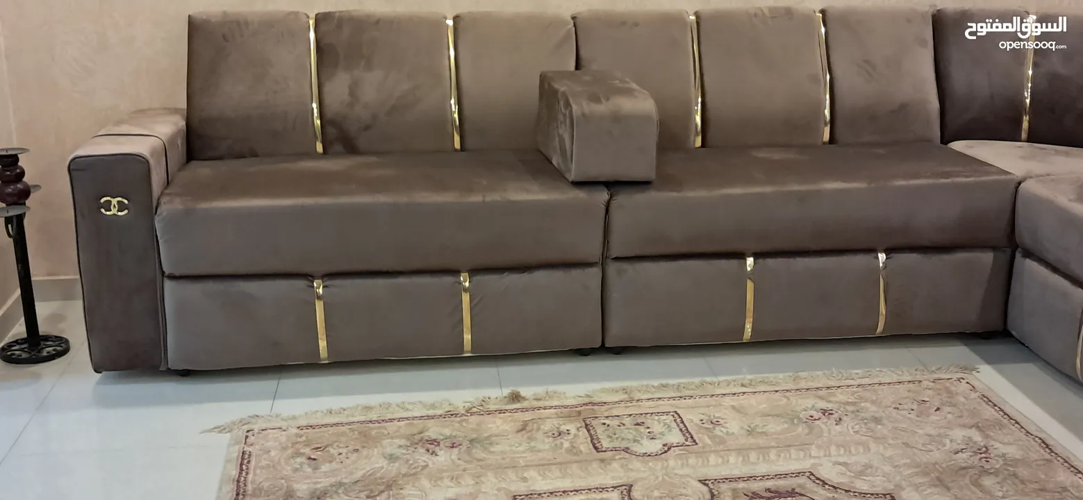 مجلس خليجى تفصيل بحال الوكاله للبيع فى اربد 32 مقعد