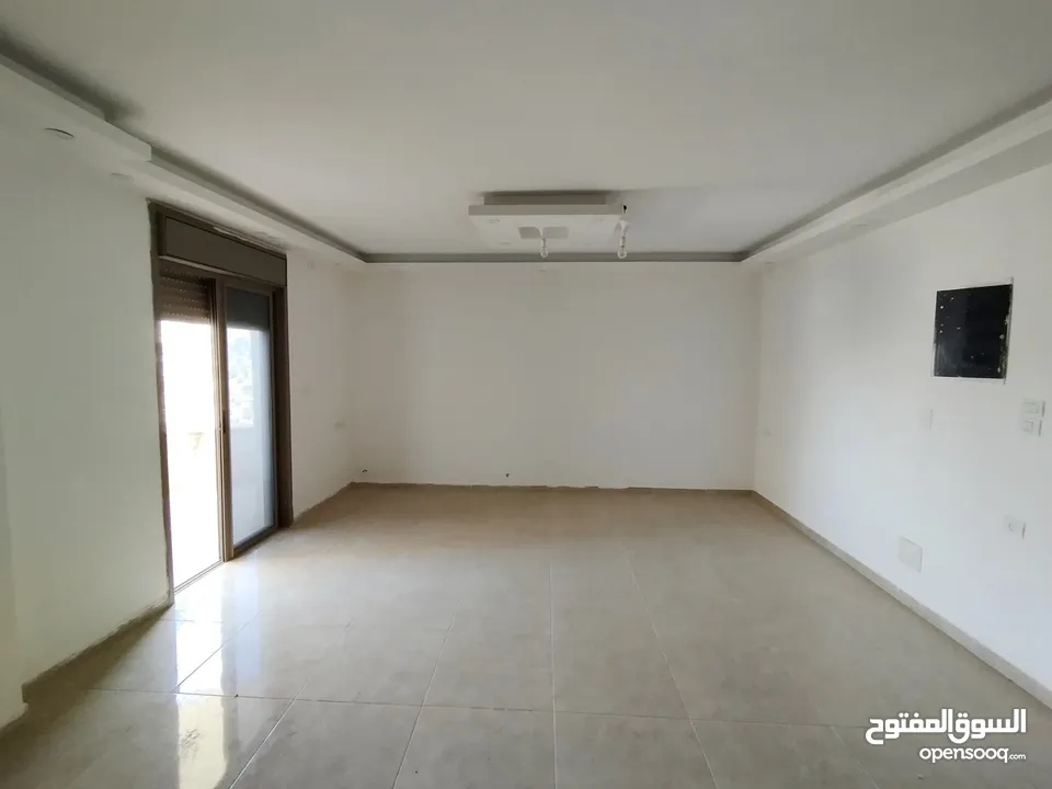 شقه للبيع في الطيره بسعر مغري