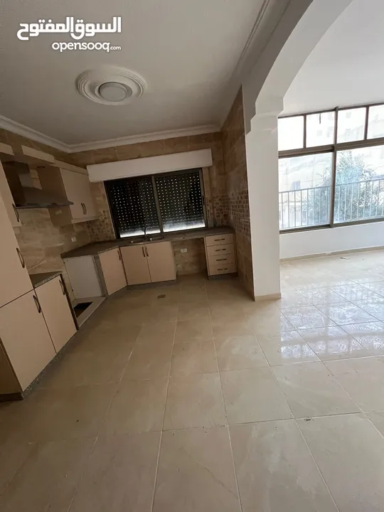 شقق سكنية او استثمارية جديدة لم تسكن للبيع في صويلح  120متر مع مطبخ امريكي راكب  من المالك مباشرة.
