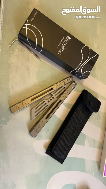 (فتاحه علب)Butterfly knife