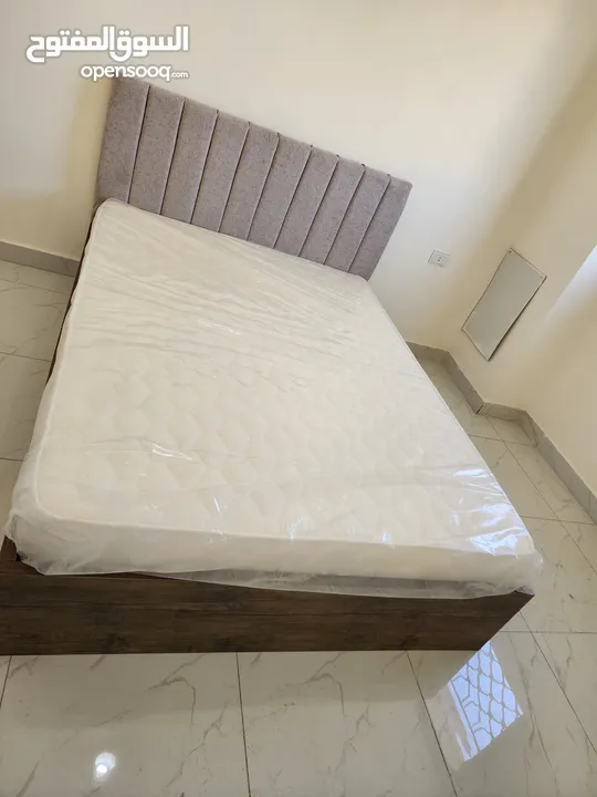 أسرة  تخوت