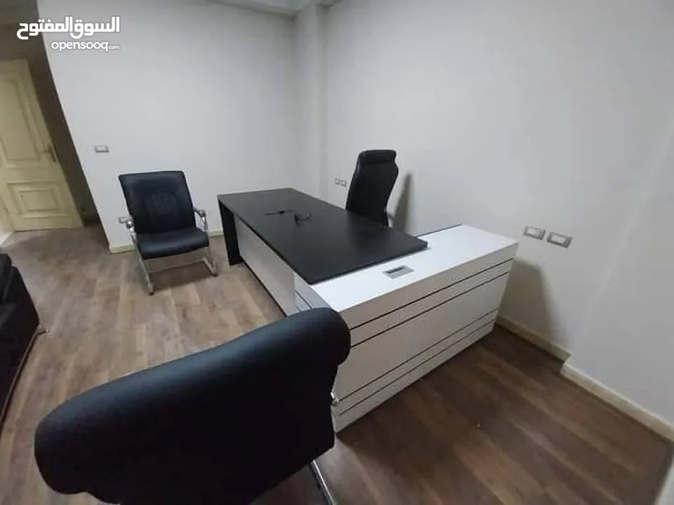 للفخامه عنوان مكتب مدير المميز توفر الآن بأشكال عصرية من خشب لامينت مستورد تفصيل أجود الأنواع