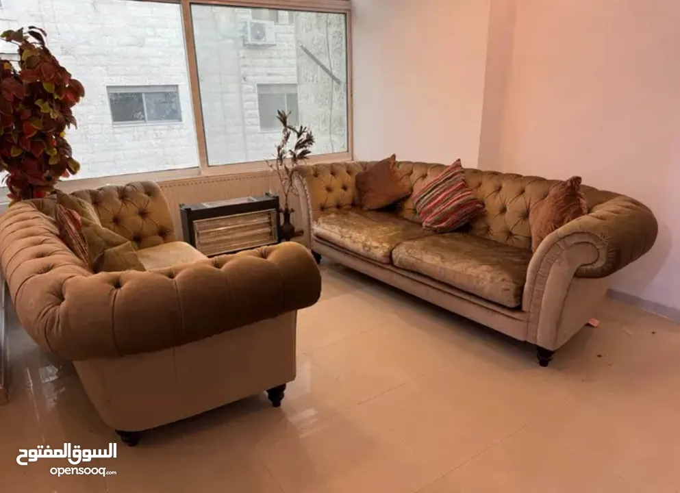 طقم كنب مكون من كنبايتان