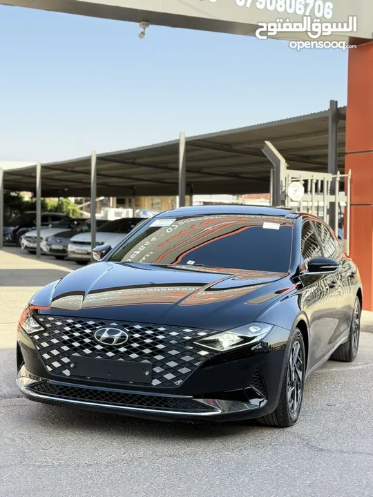 هونداي ازيرا جرانديور 2020 فل اضافات اعلى صنف بريميوم بلس برستيج  لون اسود غرفة بني مميزة