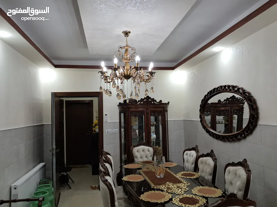 شقه بسعر مغري للبيع
