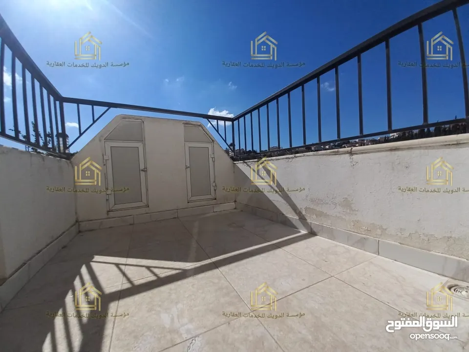 شقة فارغة للايجار في اجمل مواقع دابوق 2 نوم طابق اول من فيلا مع اطلالة مميزة