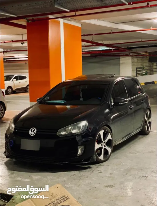 جولف mk6 موديل 2009 تسير 2012 سيارة بوضع ممتاز ماطور 1400 تيربو سوبر تشارج فيها ضربة بالسمكة