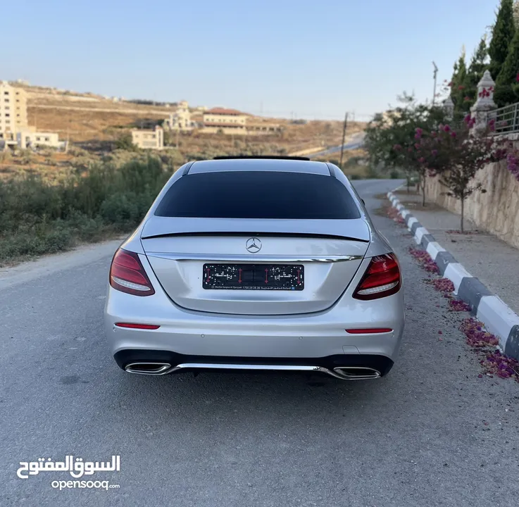 ‎‏E200  ‏ᄉ Mercedes-Benz ‏‎2017