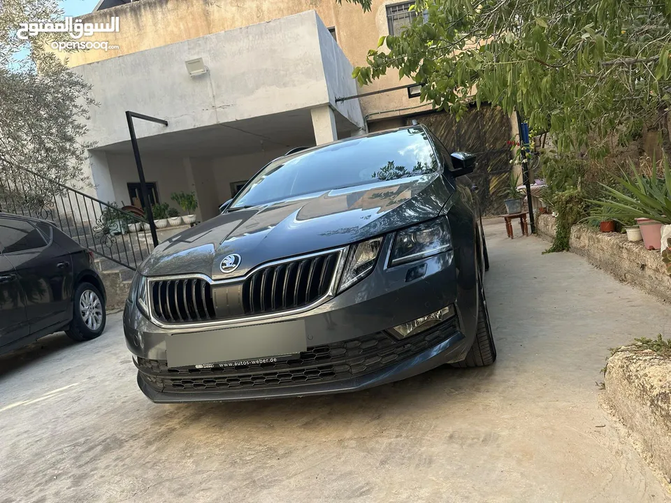 سكودا اوكتافيا 2021 رخصة 2020 عداد 150 يد اولى