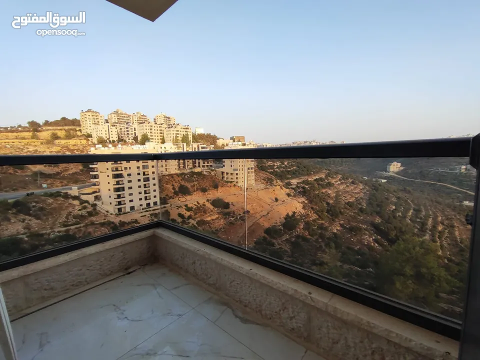 شقة مفروشة جديدة لم تُسكن بعد – سوبر دلوكس الطيرة – خلف مدارس المستقبل