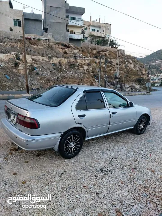 نيسان صني 1999