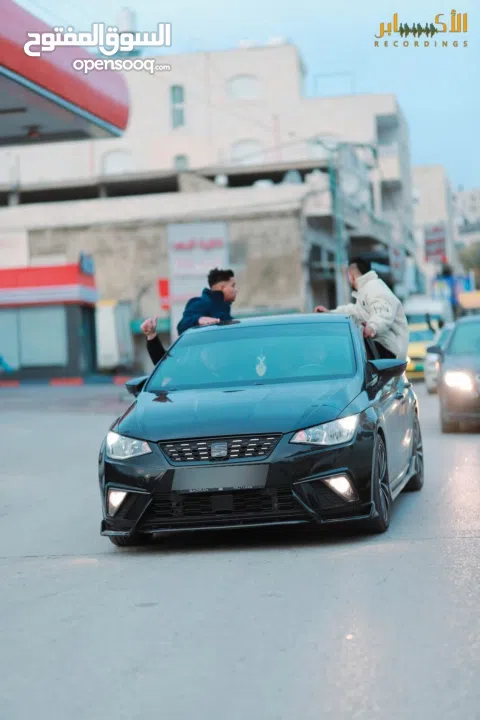 سيات ابيزا 2019 لون اسود