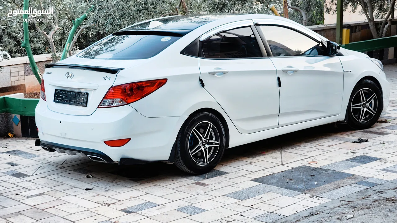 /Hyundai Accent 2016 برخصة بنزين  1400  6 غيار  056110865 جير ماطور شوسطة مكنيكيات افحص وين بدك