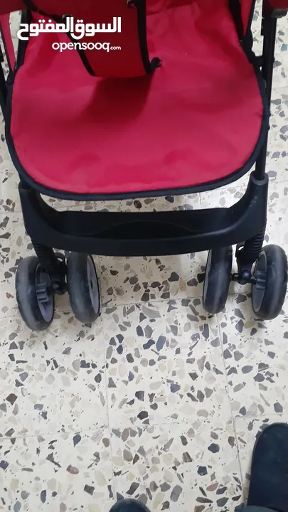 عربة أطفال بحالة ممتازه
