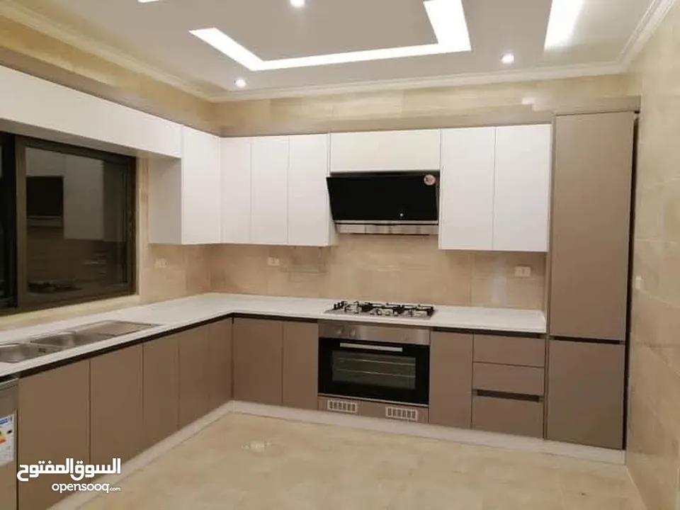 كافة انواع المطابخ المنيوم خشب شركة النموذج الموقع شارع الجامعه مجمع ابو الحاج التجاري طابق الرابع