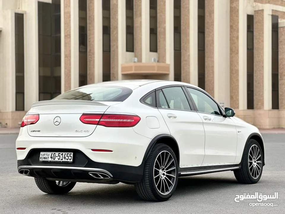 للبيع جيب مرسيدس GLC43 AMG ( شرط الفحص )