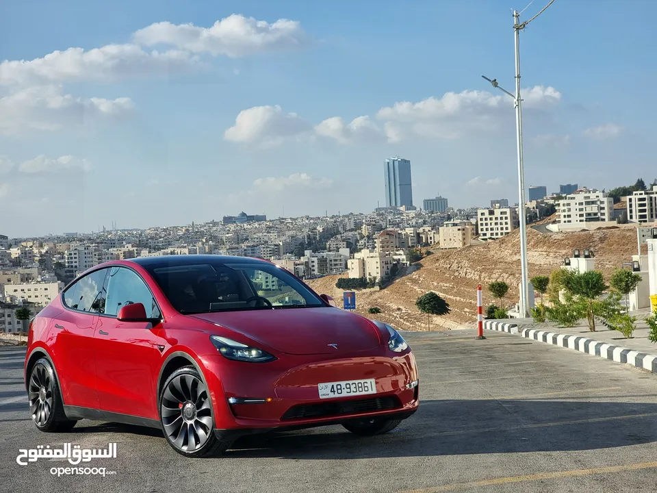 TESLA MODEL Y PERFORMANCE LONGRANGE DUALMOTOR PERFORMANCE 2023  تيسلا موديل واي بيرفورمانس مميزه جدا