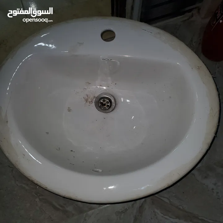 مغسلة للبيع بحالة جيده جدا