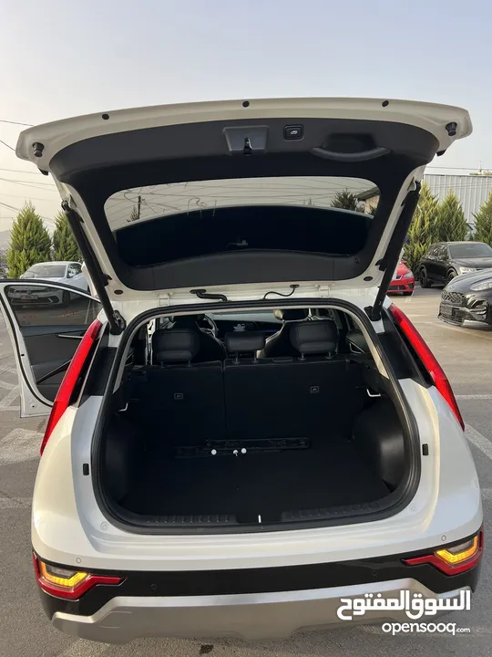 Kia niro hybrid full  2022  كيا نيرو هايبرد  فل اضافات  ترخيص 2022                   فحص نخب