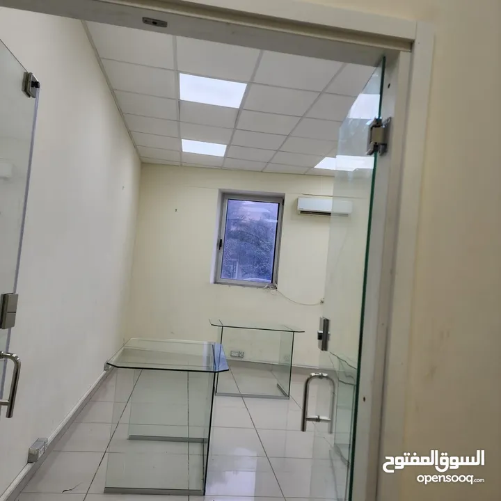 مكتب للايجار قريب وسط رام الله