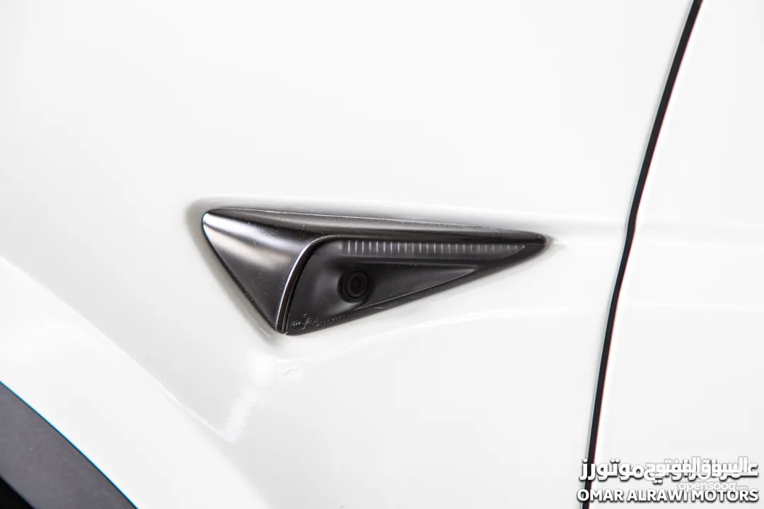 Tesla Model Y 2022 Long range Awd Dual motor