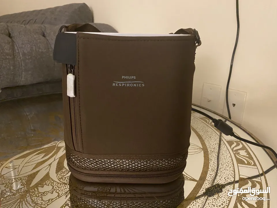 للبيع ( شبه الجديد ) جهاز توليد أكسجين محمول 2 لتر من شركة PHILIPS SIMPLYGO MINI