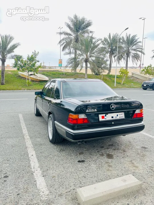 Mercedes Benz w124 E200 - 1993 - Classic Style - Well Maintained