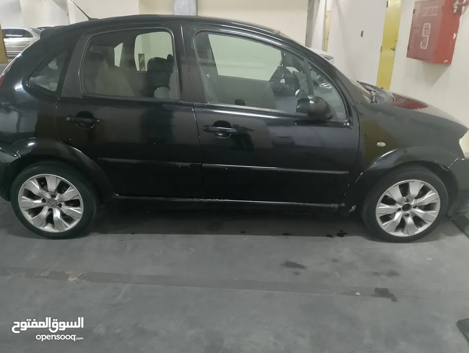 citreon C3 بيع بداعي السفر