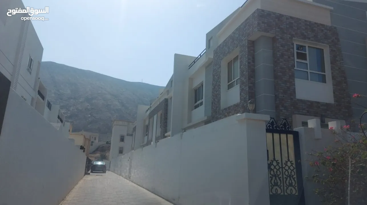 Villa for rent in Bawshar, 5 bedrooms, for 500 riyals