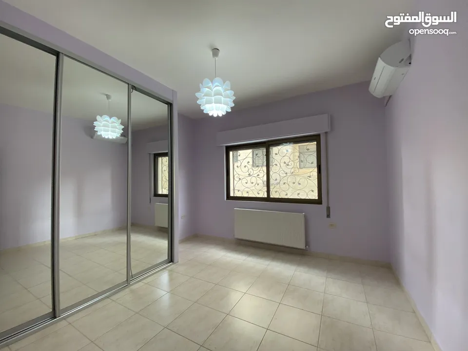 شقة غير مفروشة للإيجار 190م2 ( Property ID : 37114 )