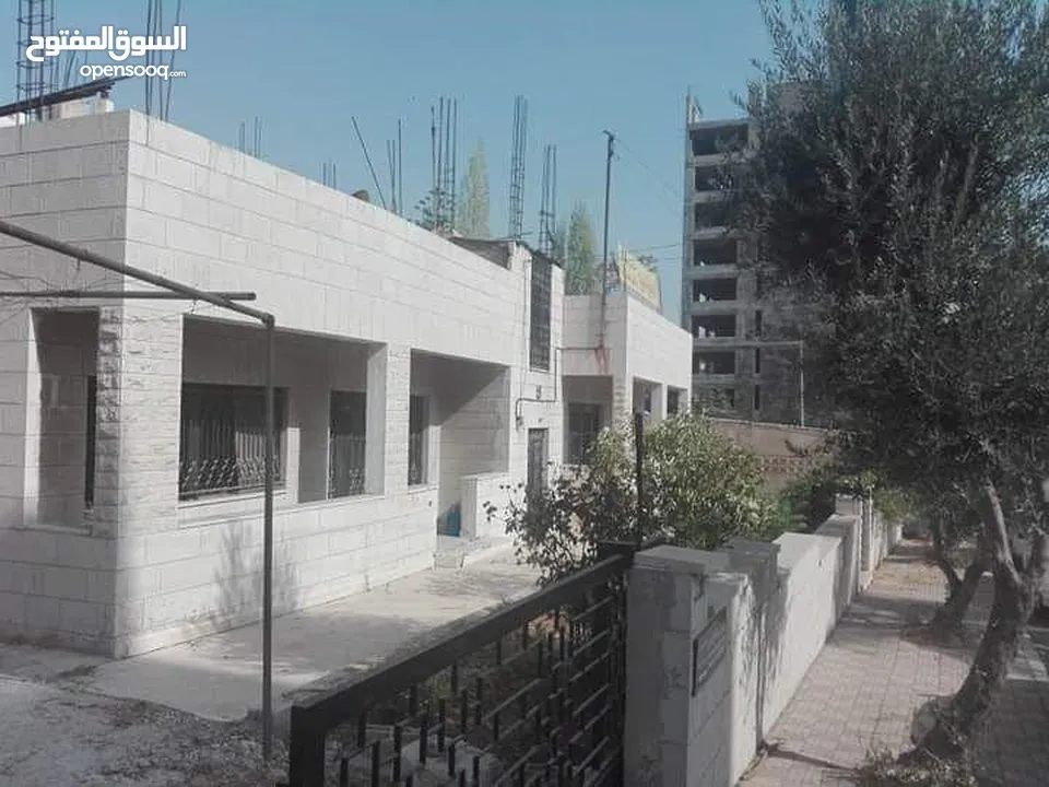 عقار مميز للبيع