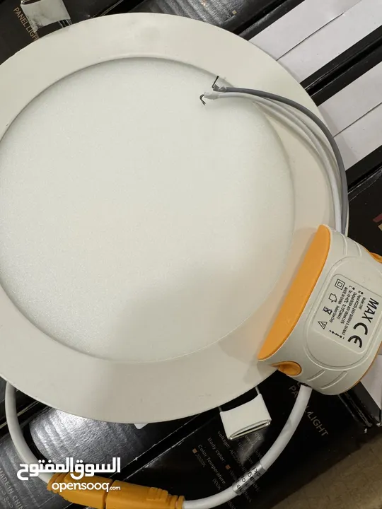 اضاءة مقاس 6 انچ عدد 41 حبة لون ابيض  بحالة ممتازة