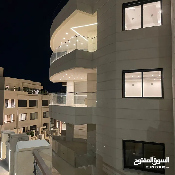 شقة أبراج عبدون الطابقية الفاخره بمساحة 225م