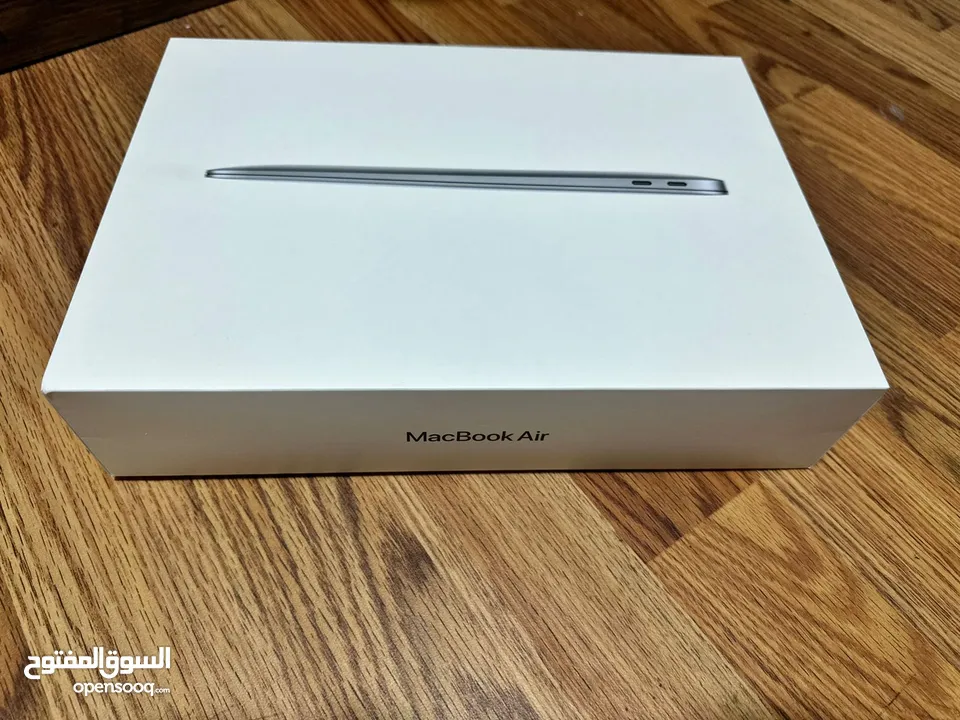 MacBook Air (M1, 2020)