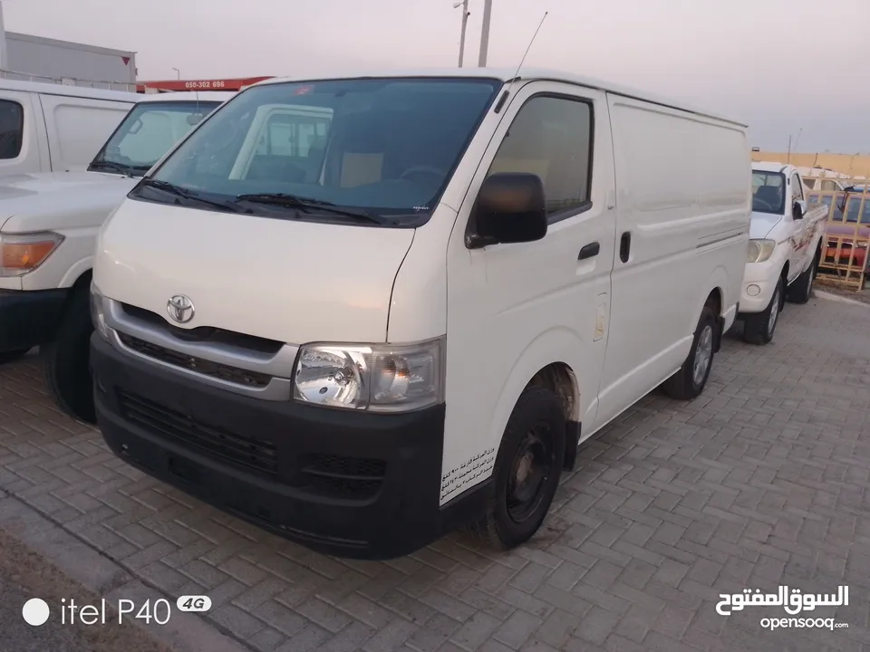 Toyota hiace van 2009modle excellent condition original paint