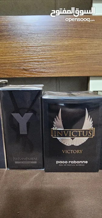 مجموعه عطور شخصيه اصليه متكونة من 11 قطعه متنوعه للبيع شرط الفحص والتاكد