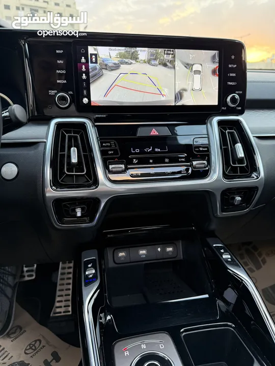 كيا سورينتو ترخيص 2022 محرك 1600 هايبرد   جير أوتوماتيك 240 حصان