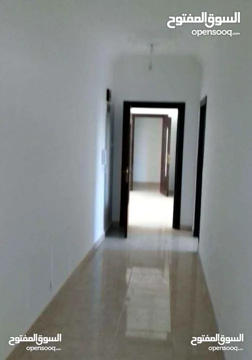 الطابق تاني  300م