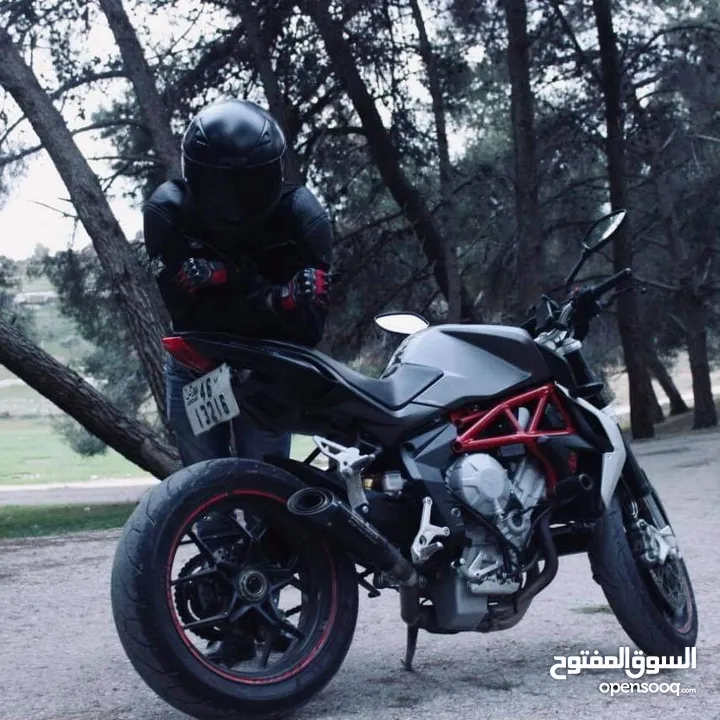 mv agusta brutale 800cc