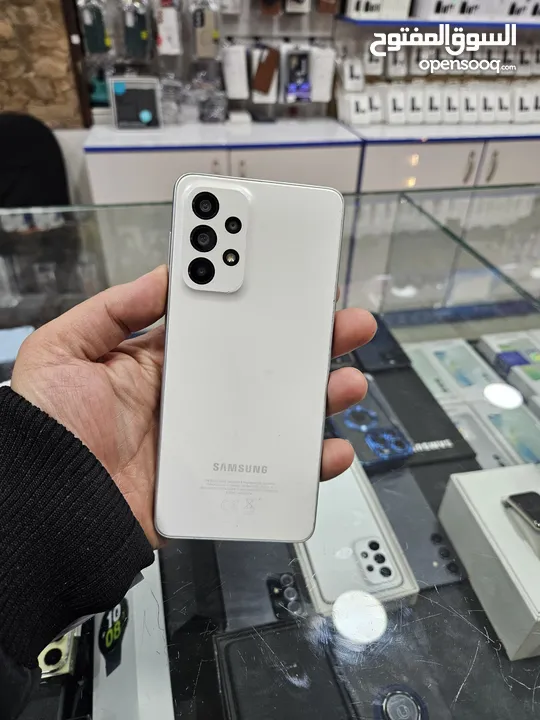 Samsung A33 5G بحالة ممتازة بسعر مناسب