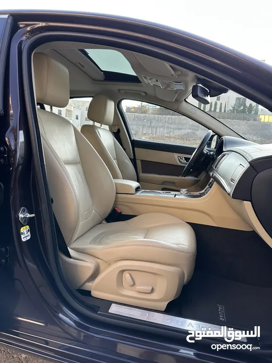 JAGUAR XF 2013 Full loaded (مخزنة) وارد الوكالة وصيانة الوكالة قاطعة مسافة 40 الف كم