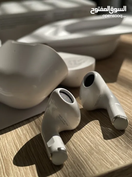 premi airpods pro max ايربودز برو 3 سيمي سيريال نمبر  by appel