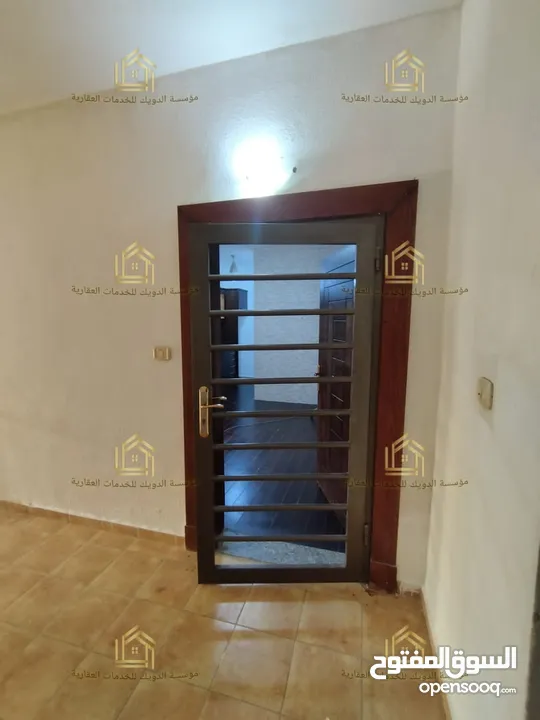 شقة مع روف منفصل بإطلالــــه مميزة