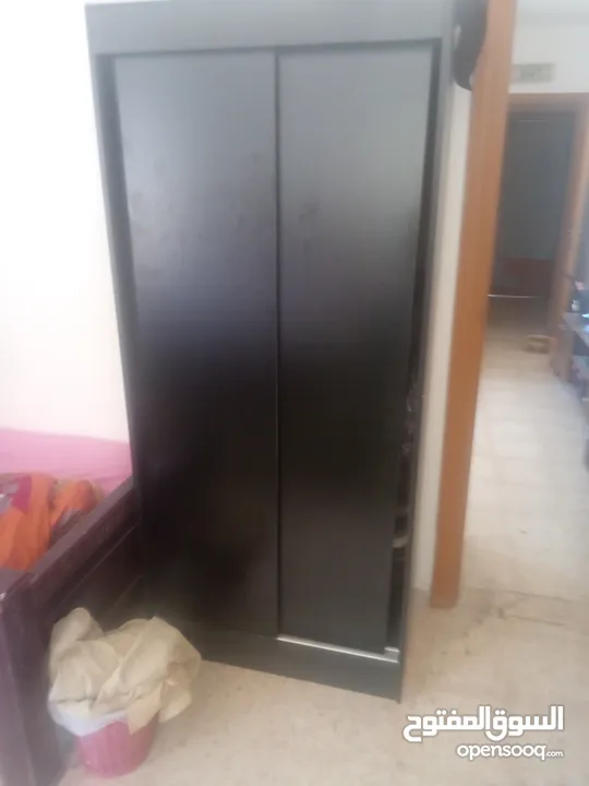 غرفة نوم بحال جيد للبيع بسعر مغري جدا