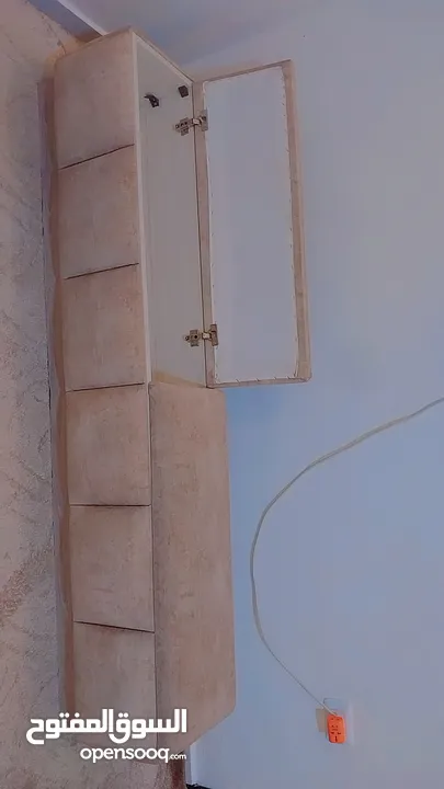 بفه مخزنه ملابس  بحاله وكاله للبيع