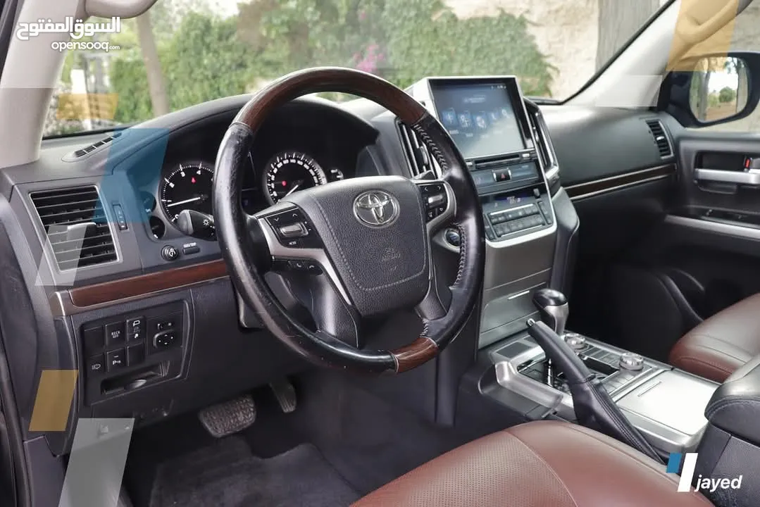 Land cruiserتويوتا لاند كروزر v8-5.7