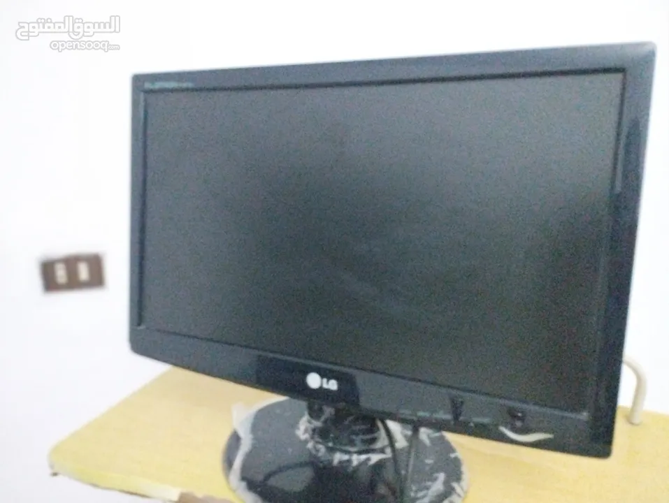 شاشة كمبيوتر ال جي بحال الوكالة للبيع