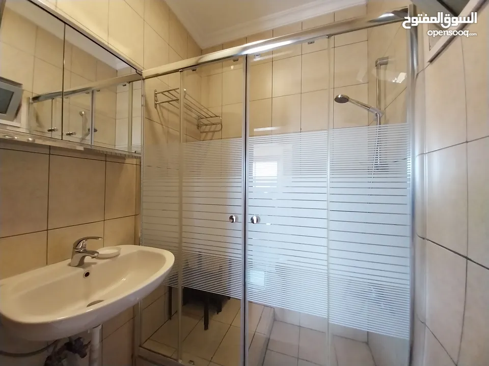 شقة للايجار في عبدون  ( Property 35914 )-174882246